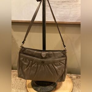 Etienne Aigner Taupe Leather Shoulder Handbag Purse. Magnetic Closure Crossbody.